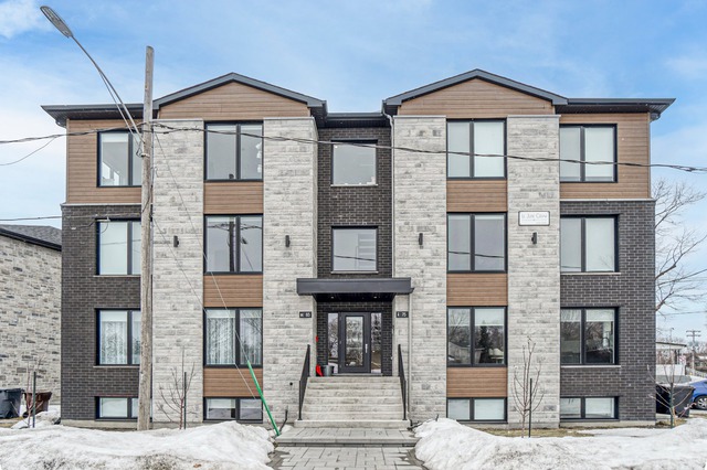 6 Logements à vendre 75 85 Rue St Jude Deux Montagnes