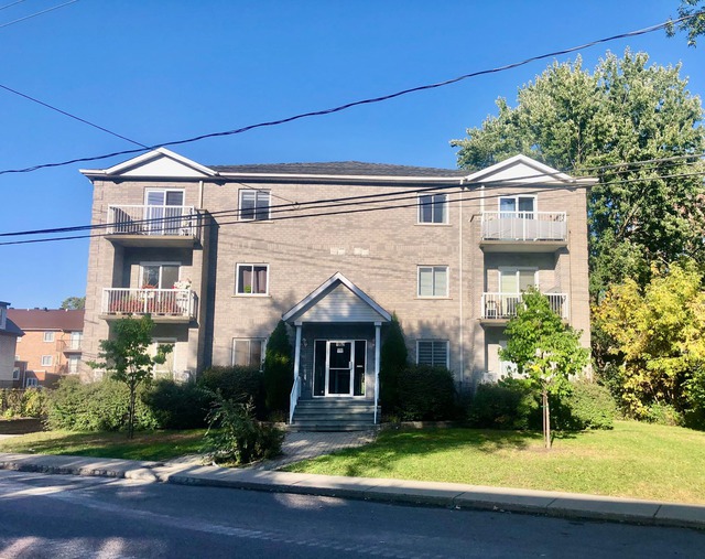 Appartement à vendre 1952 Rue St Georges Lemoyne app 105