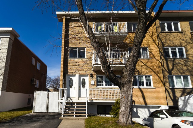 Triplex for sale Anjou (Montréal) - Triplex Anjou (Montréal)