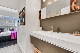 Ensuite bathroom