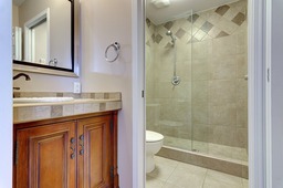 Ensuite bathroom