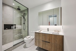 Ensuite bathroom