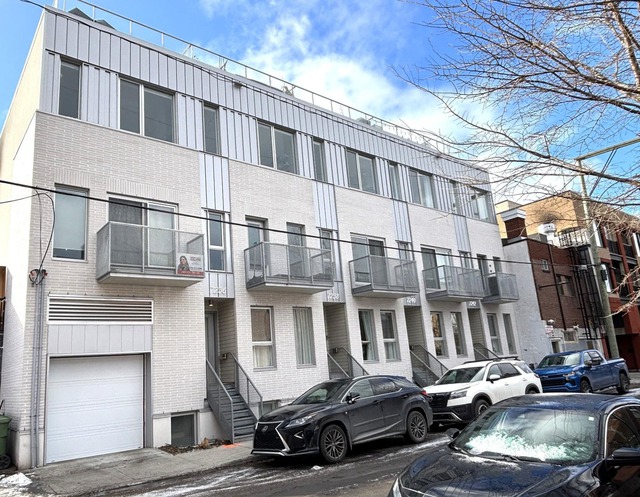 12275994 - 7236 Rue St-André