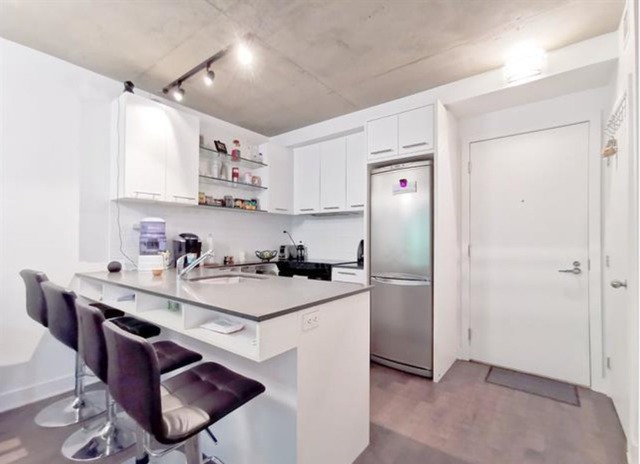 Apartment For Rent 1414 Rue Chomedey, App. 208 - Montréal (Ville-Marie)