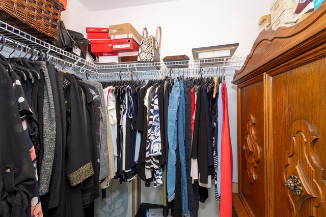 Walk-in closet