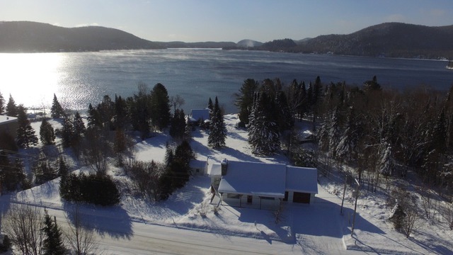 Propriétés à Vendre Maisons Condos Multiplex Sutton Québec