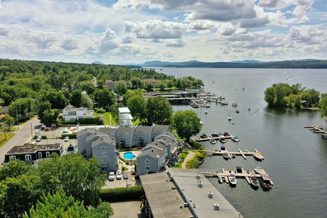 the newton lakeside apartments