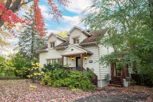 Maison A Etages A Vendre Ch Du Christ Roi Chateauguay