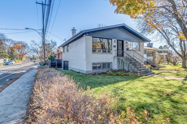 Bungalow For Sale 402 44e Avenue Montréal Lachine Open House