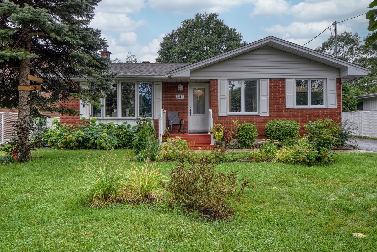 Bungalow for sale 340 Rue Dubois - Beloeil