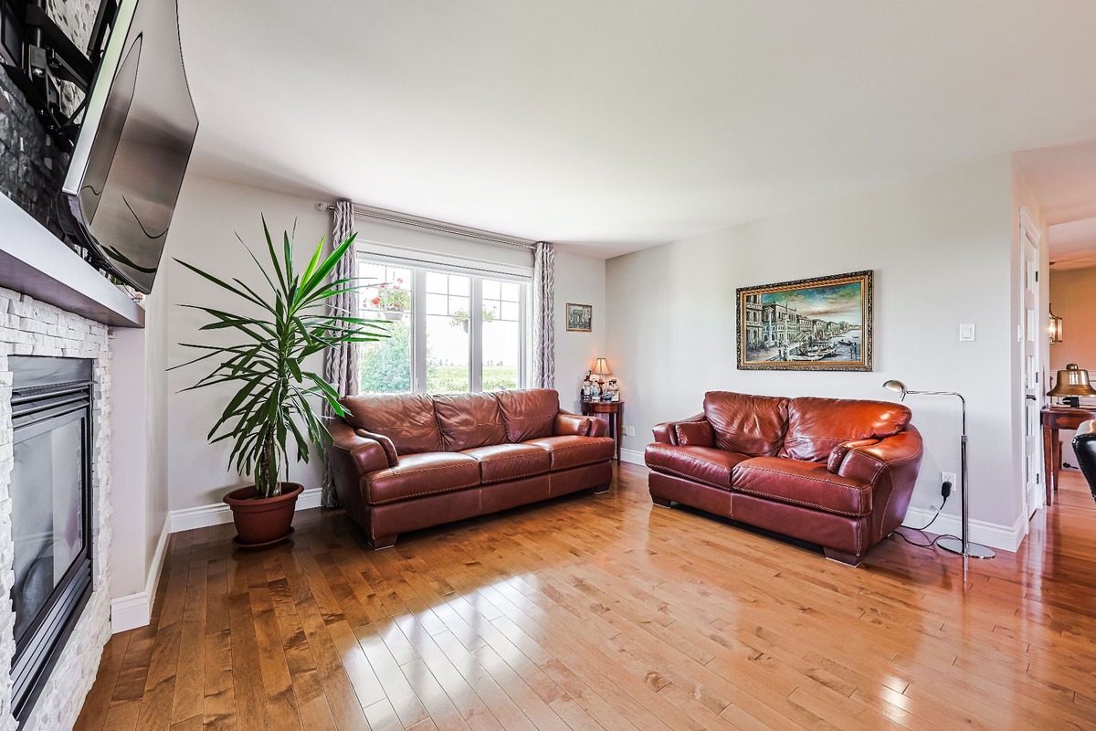 Bungalow - 295 Rg d'Argenteuil - Living room