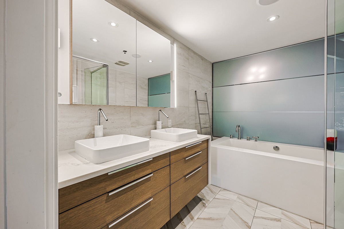 Apartment - 210 Ch. du Golf, app. 121 - Ensuite bathroom