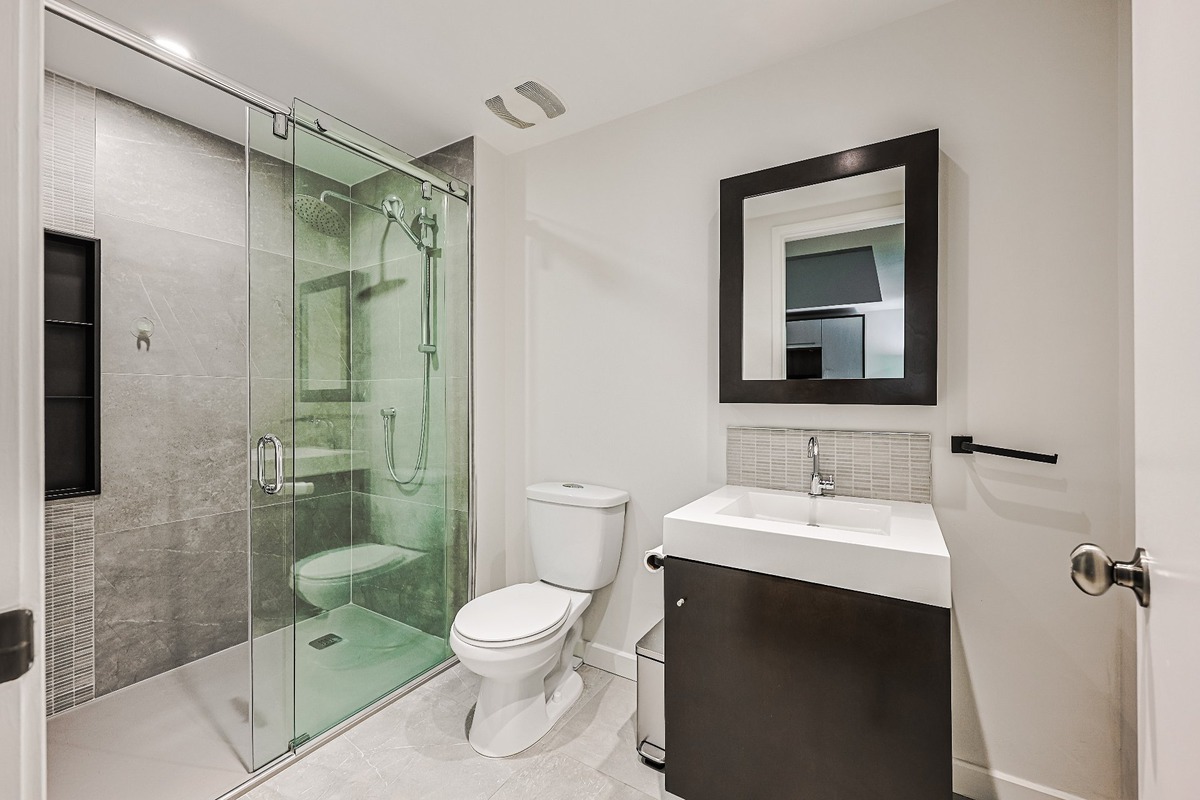 Apartment - 210 Ch. du Golf, app. 121 - Bathroom