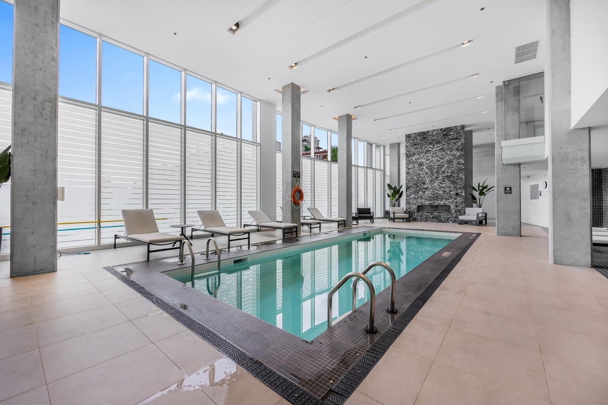 Apartment - 360 Rue Atateken, app. 309 - Pool