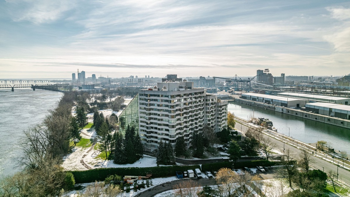 Apartment - 2500 Av. Pierre-Dupuy, app. 405 - Aerial photo